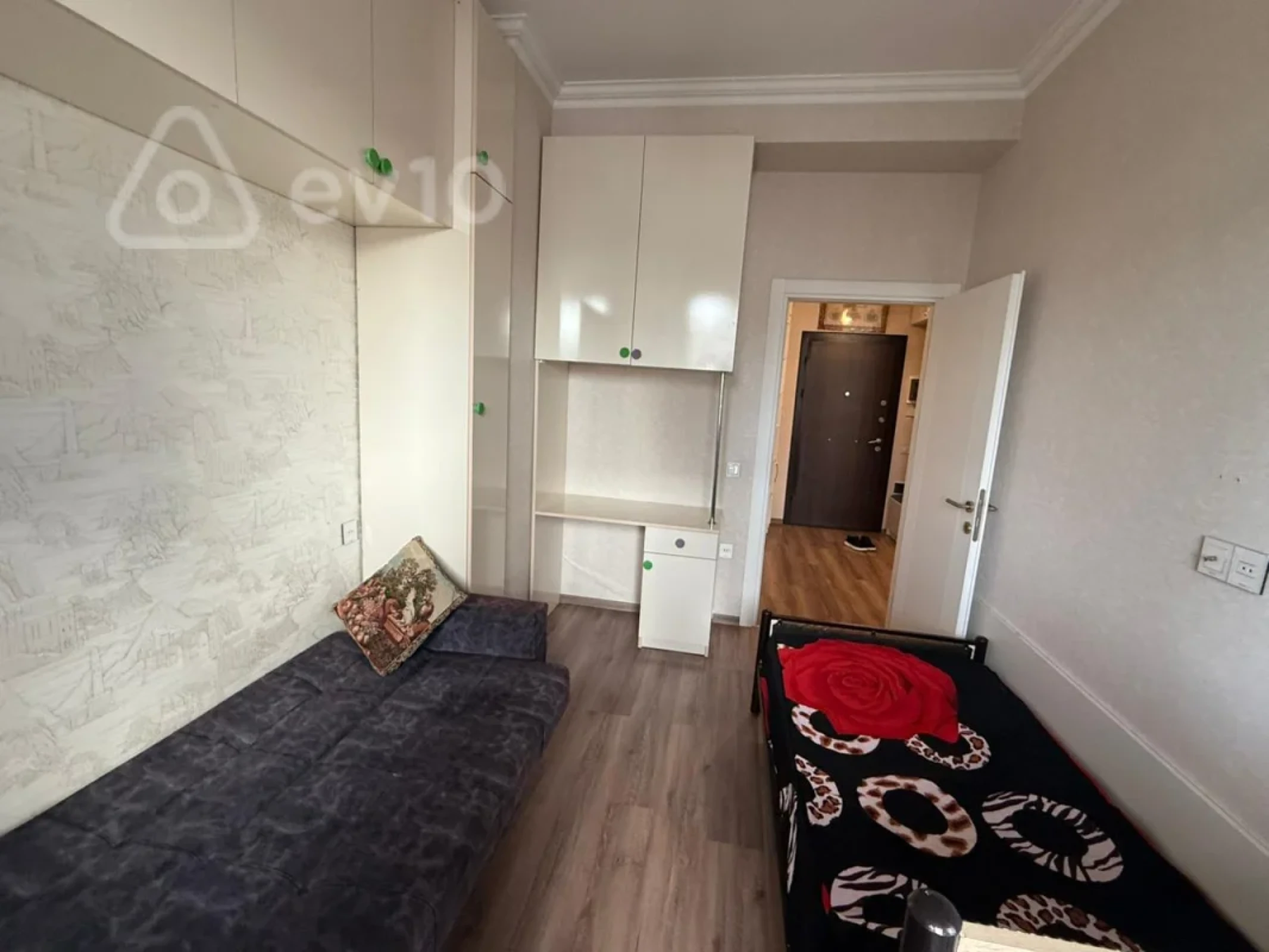 Kirayə verilir 2 otaqlı yeni tikili 60 m²