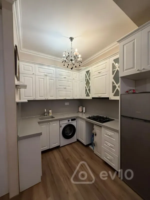 Kirayə verilir 2 otaqlı yeni tikili 60 m²