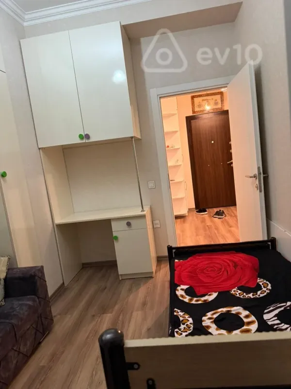 Kirayə verilir 2 otaqlı yeni tikili 60 m²