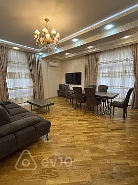 Kirayə verilir 3 otaqlı yeni tikili 126 m²
