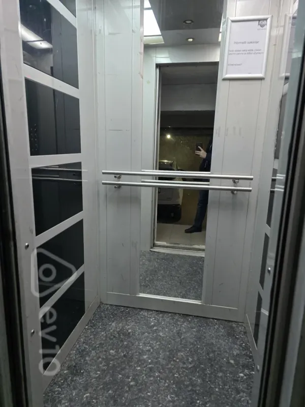 Satılır 3 otaqlı yeni tikili 90 m²