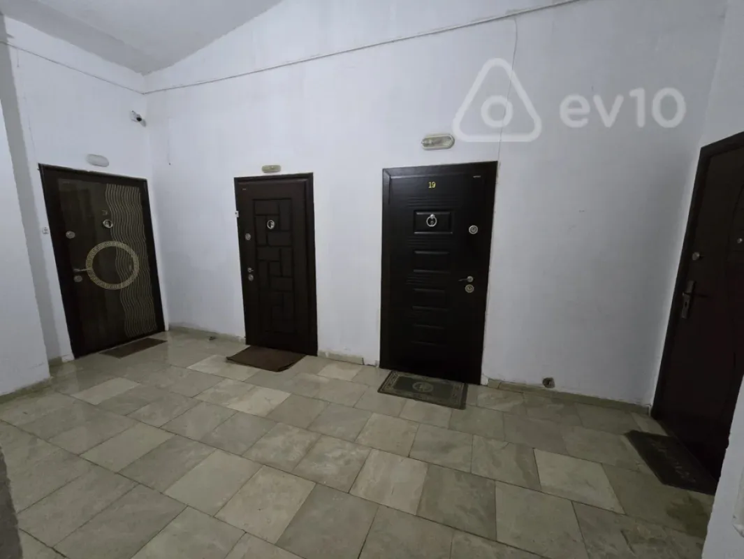 Satılır 3 otaqlı yeni tikili 90 m²