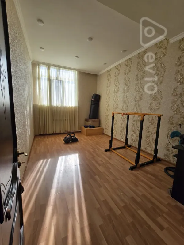 Satılır 3 otaqlı yeni tikili 90 m²