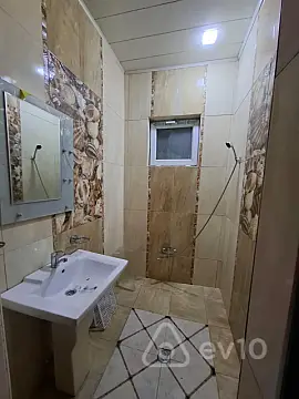Kirayə verilir 3 otaqlı köhnə tikili 80 m²