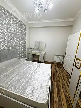 Kirayə verilir 2 otaqlı yeni tikili 50 m²
