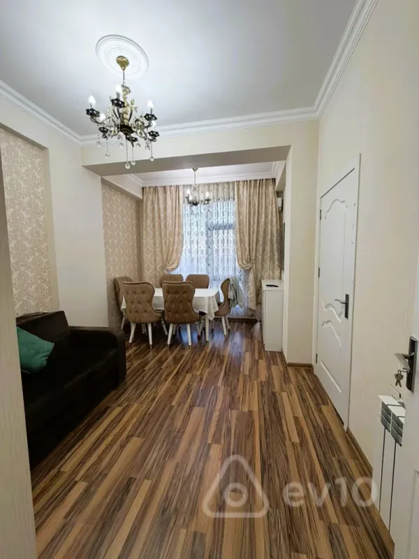 Kirayə verilir 2 otaqlı yeni tikili 50 m²