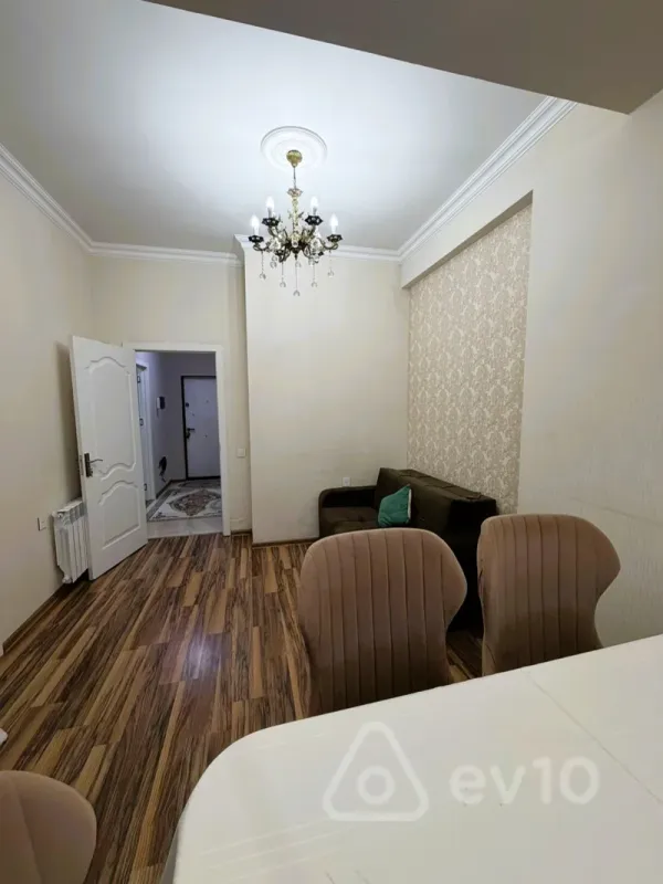Kirayə verilir 2 otaqlı yeni tikili 50 m²