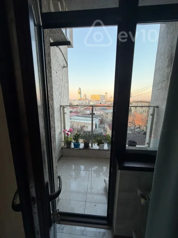 Kirayə verilir 2 otaqlı yeni tikili 50 m²