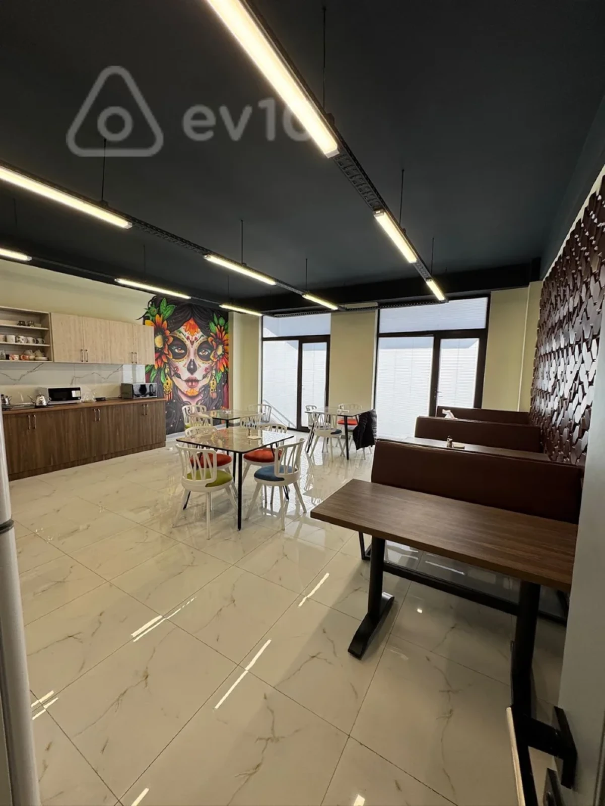 Kirayə verilir 17 otaqlı ofis 520 m²