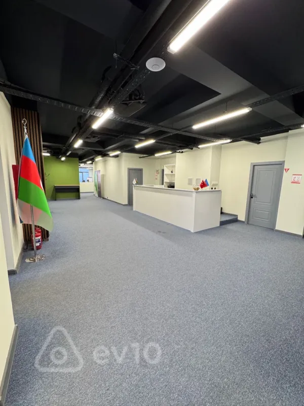 Kirayə verilir 17 otaqlı ofis 520 m²