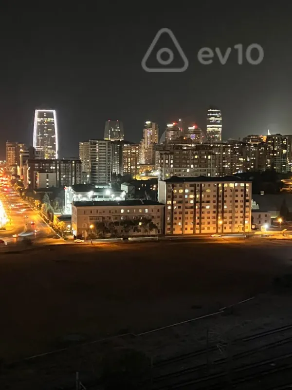 Kirayə verilir 3 otaqlı yeni tikili 161 m²