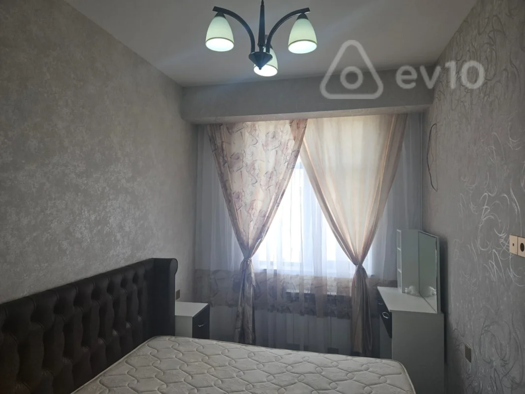 Kirayə verilir 3 otaqlı yeni tikili 70 m²