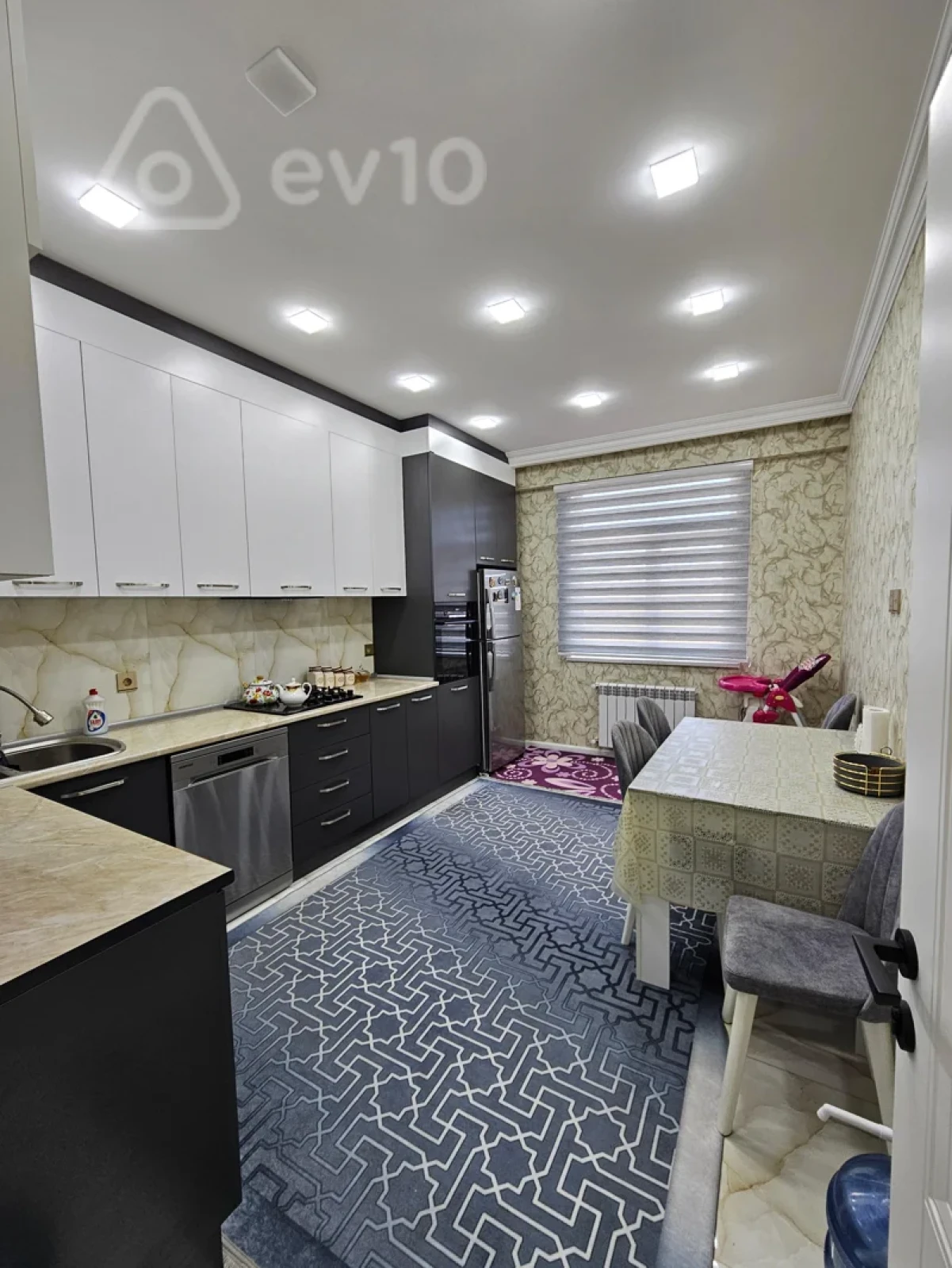 Satılır 3 otaqlı yeni tikili 83 m²