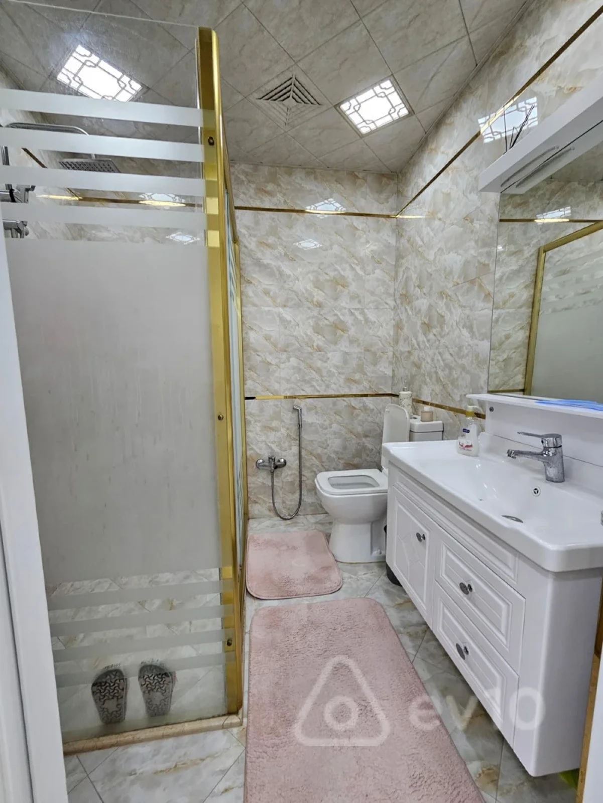 Satılır 3 otaqlı yeni tikili 83 m²