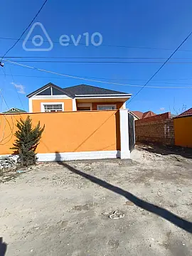 Satılır 4 otaqlı həyət evi 120 m²