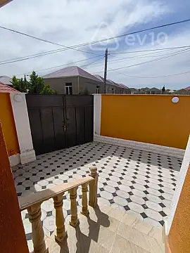 Satılır 4 otaqlı həyət evi 120 m²