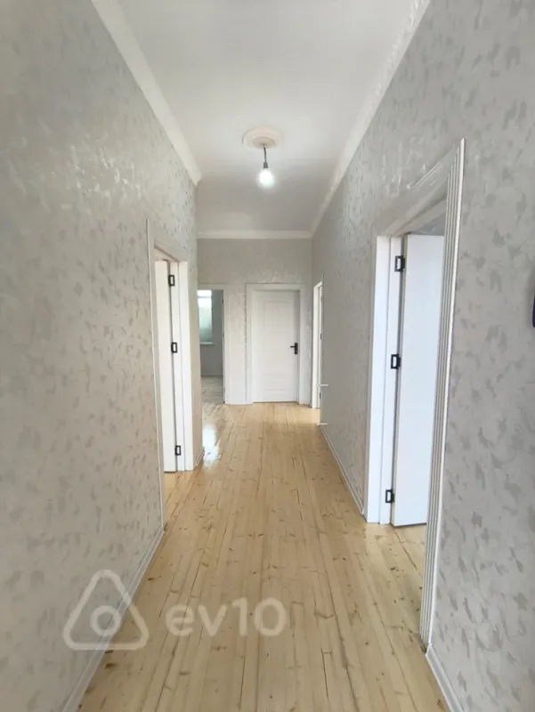 Satılır 4 otaqlı həyət evi 120 m²