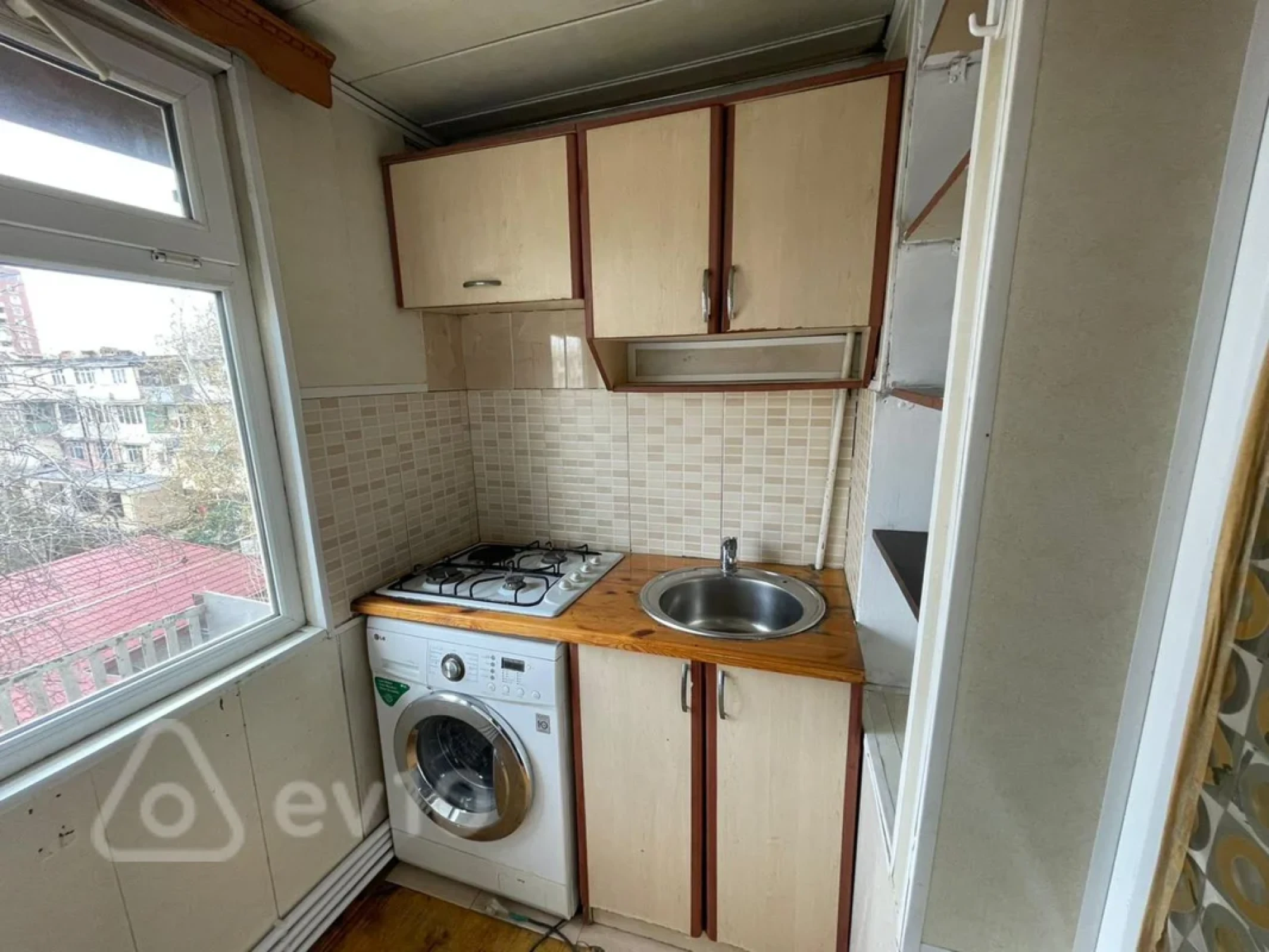 Kirayə verilir 3 otaqlı köhnə tikili 55 m²