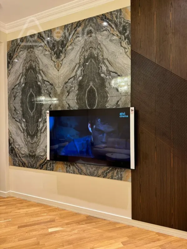 Kirayə verilir 3 otaqlı yeni tikili 140 m²