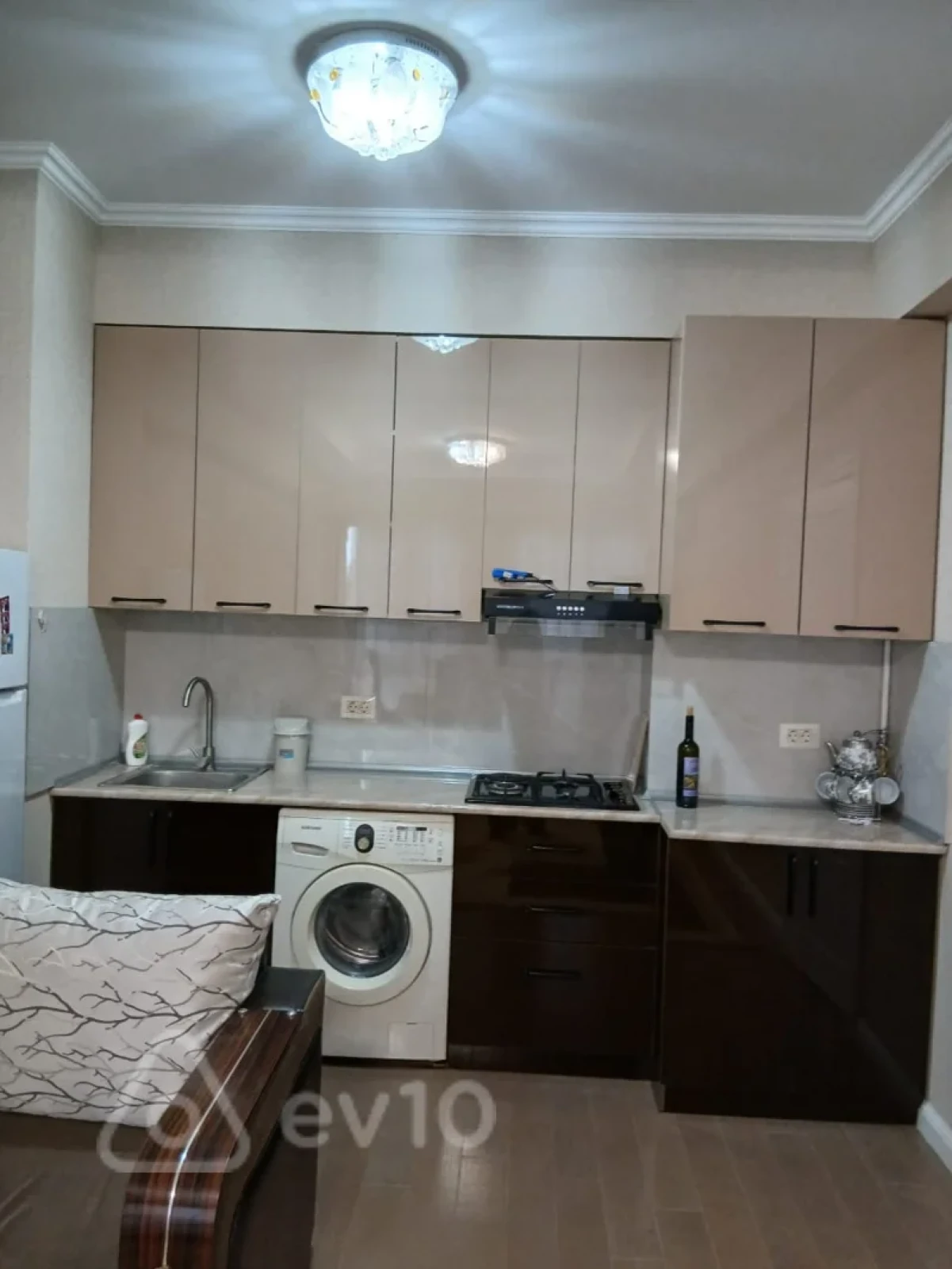 Kirayə verilir 2 otaqlı yeni tikili 50 m²