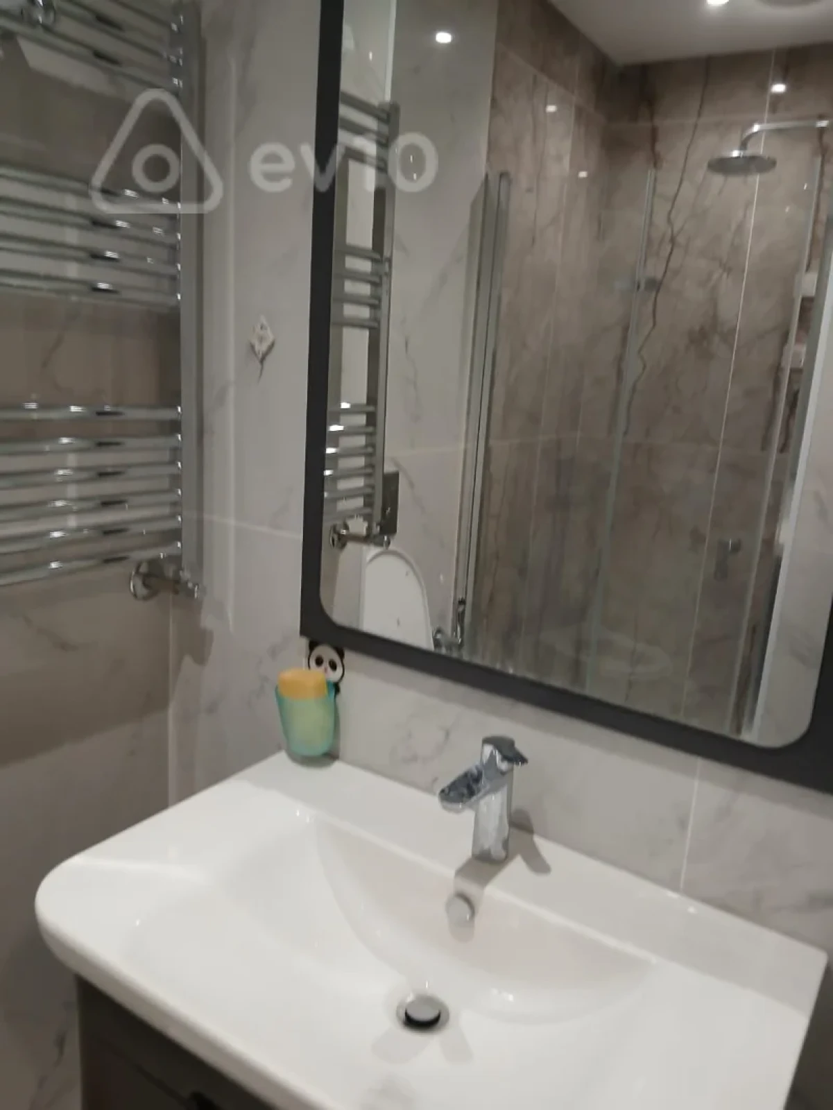 Kirayə verilir 2 otaqlı yeni tikili 50 m²