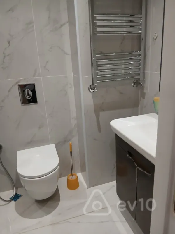 Kirayə verilir 2 otaqlı yeni tikili 50 m²