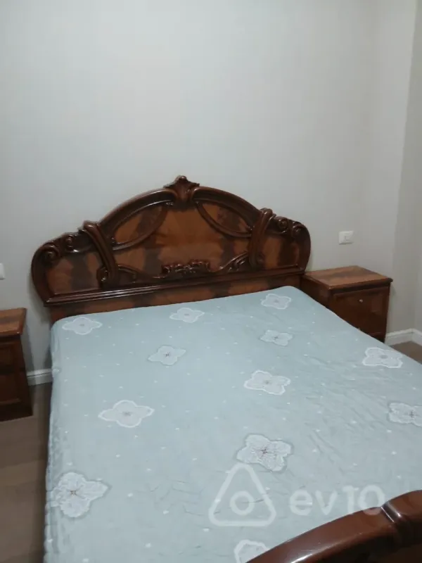 Kirayə verilir 2 otaqlı yeni tikili 50 m²