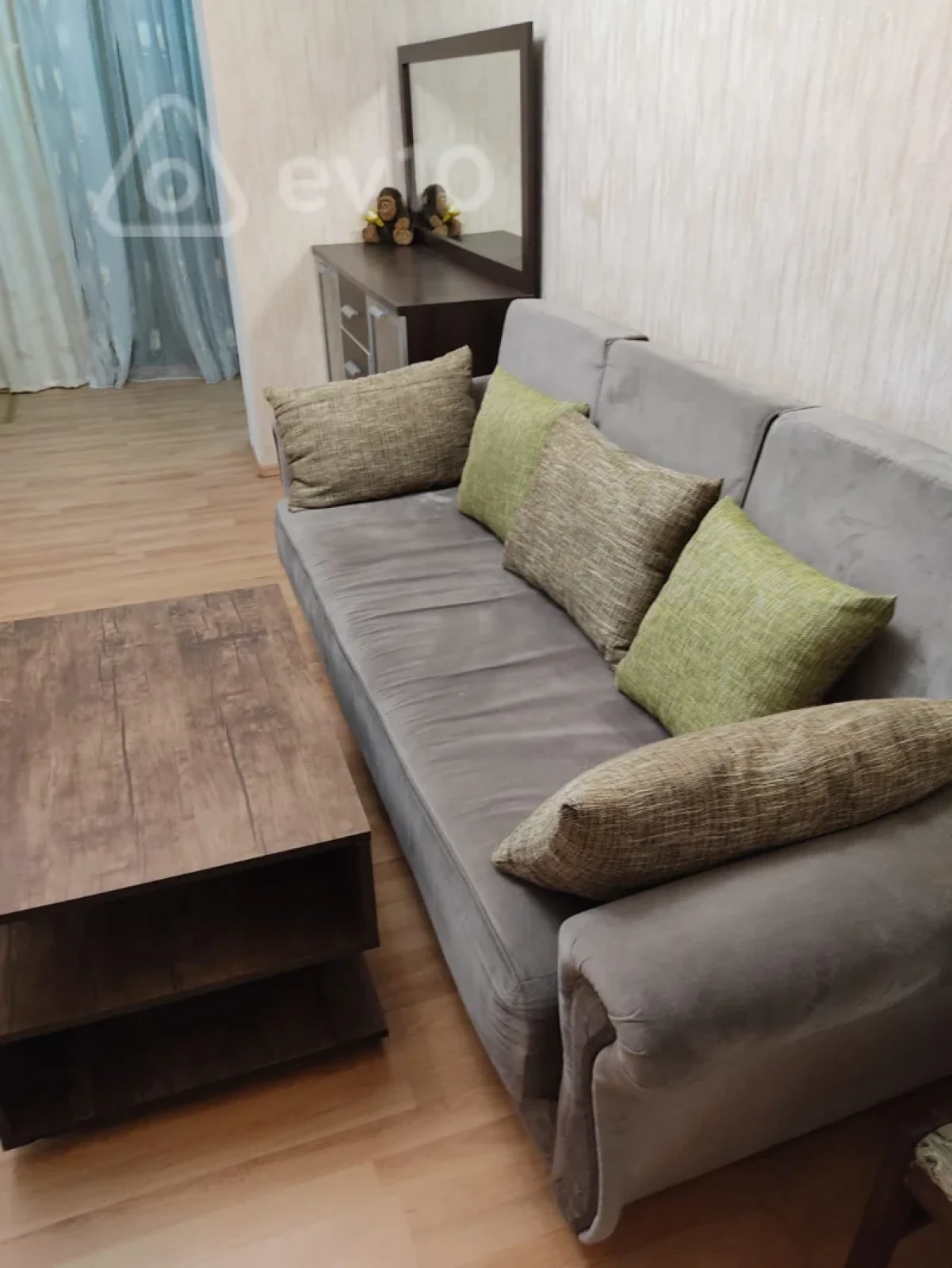 Kirayə verilir 3 otaqlı köhnə tikili 80 m²