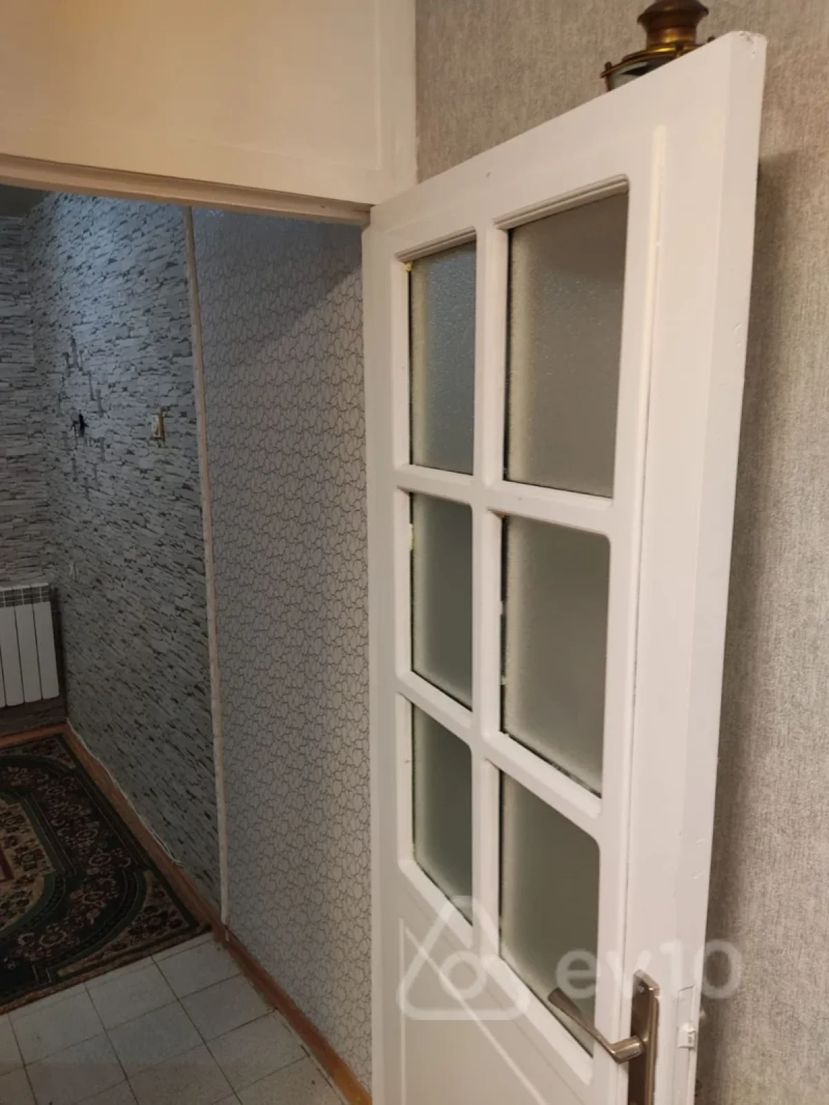 Kirayə verilir 3 otaqlı köhnə tikili 80 m²