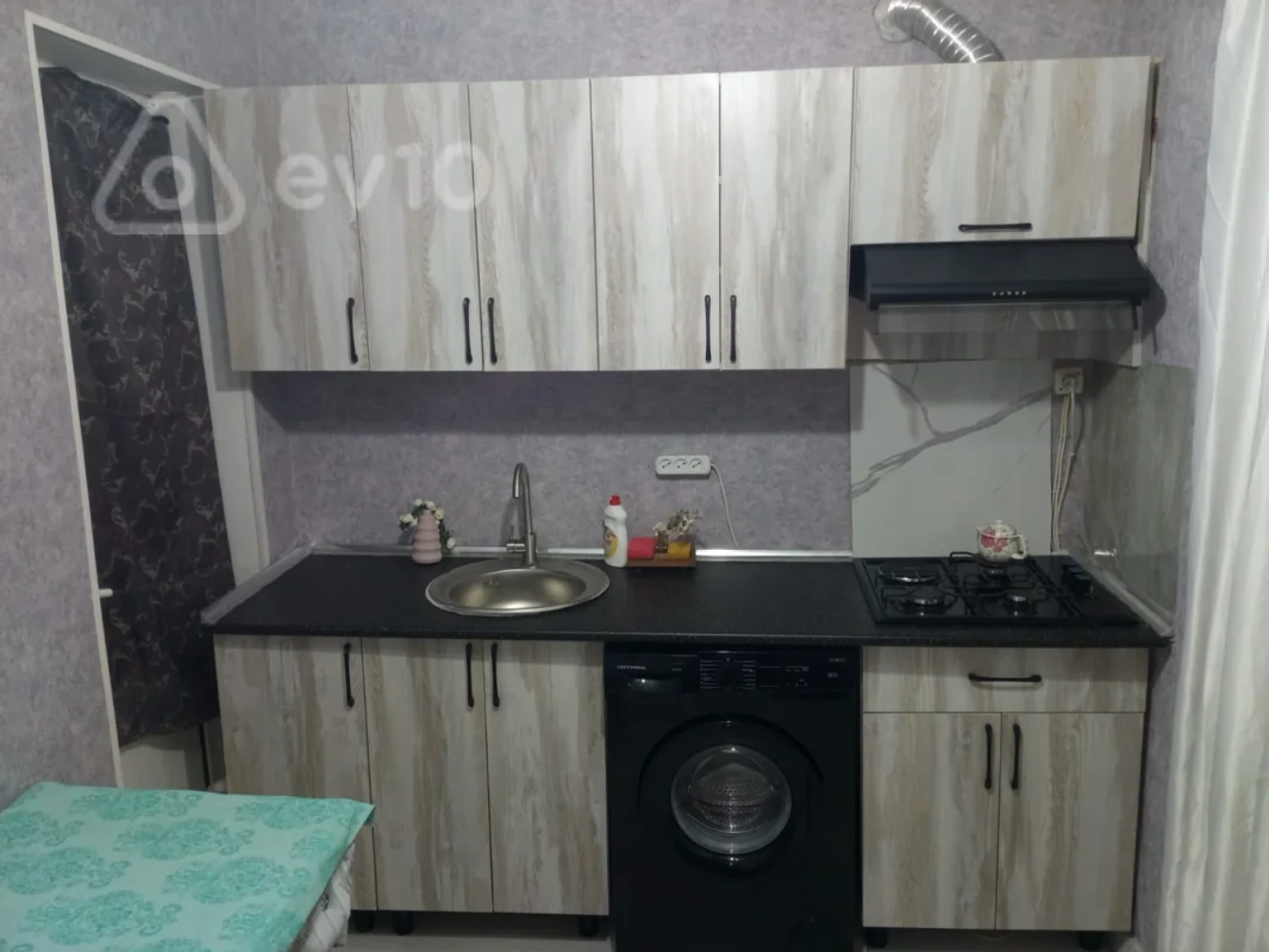 Kirayə verilir 3 otaqlı köhnə tikili 80 m²