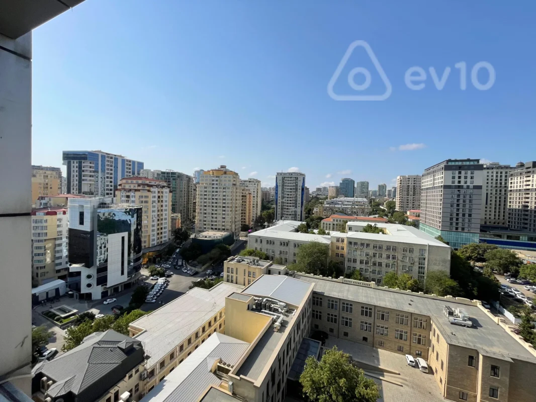 Satılır 3 otaqlı yeni tikili 150 m²