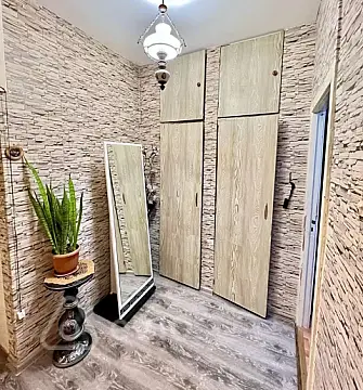 Satılır 2 otaqlı köhnə tikili 60 m²