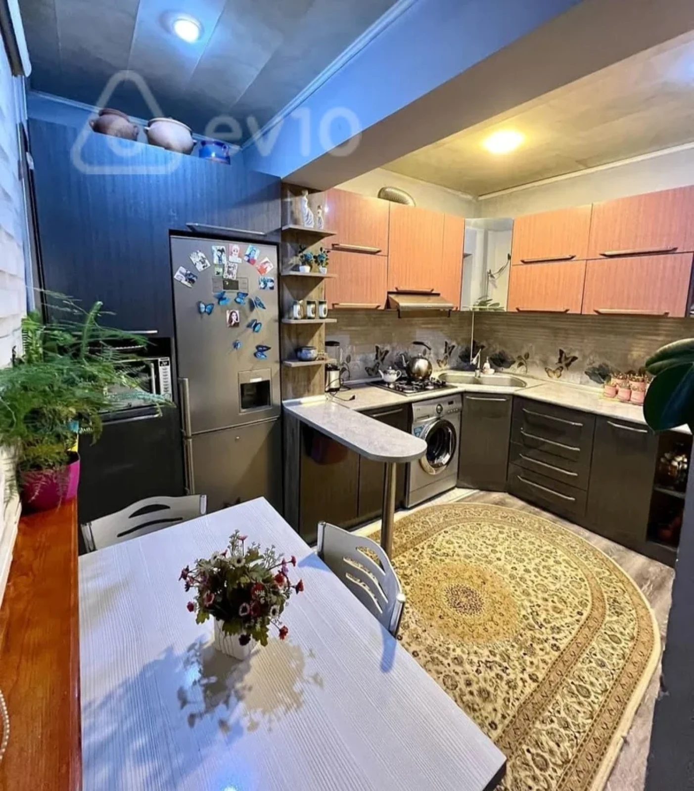 Satılır 2 otaqlı köhnə tikili 60 m²