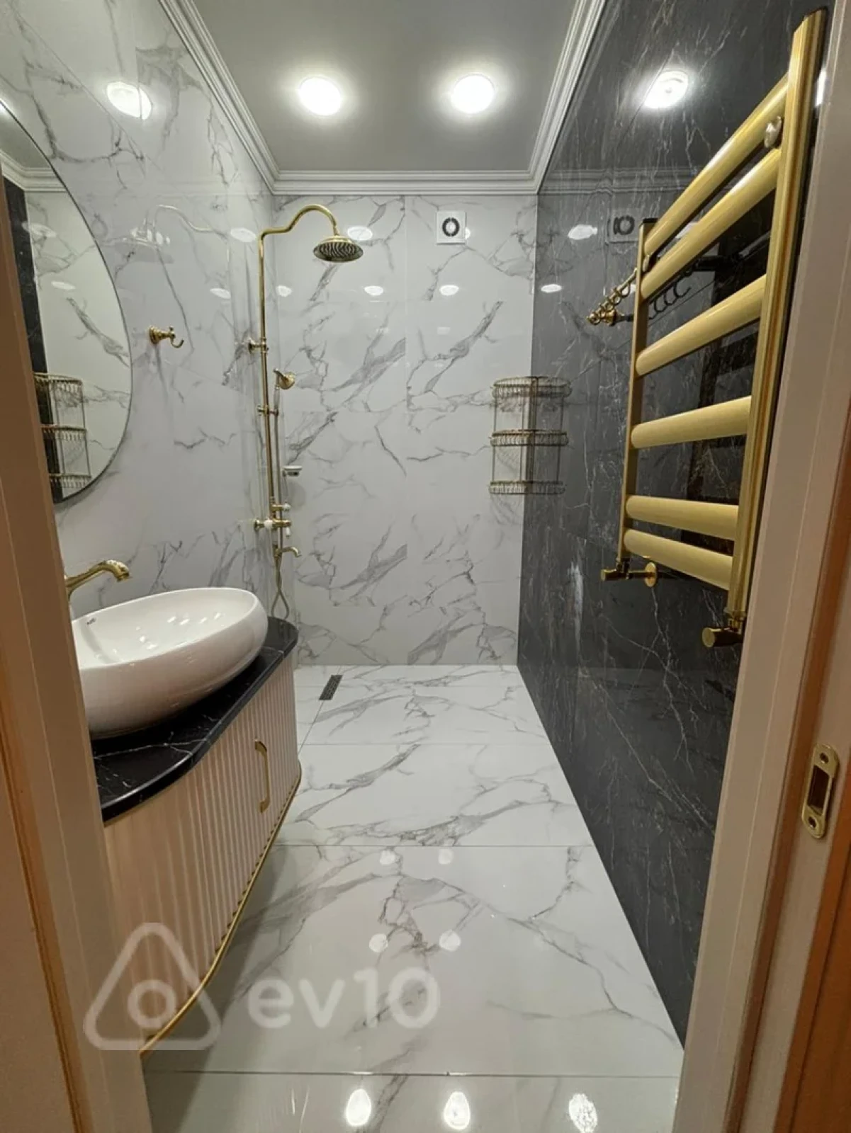 Kirayə verilir 3 otaqlı yeni tikili 126 m²