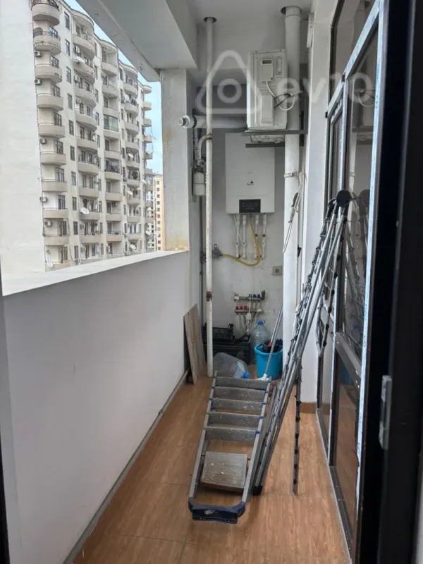 Kirayə verilir 3 otaqlı yeni tikili 126 m²