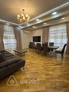Kirayə verilir 3 otaqlı yeni tikili 126 m²