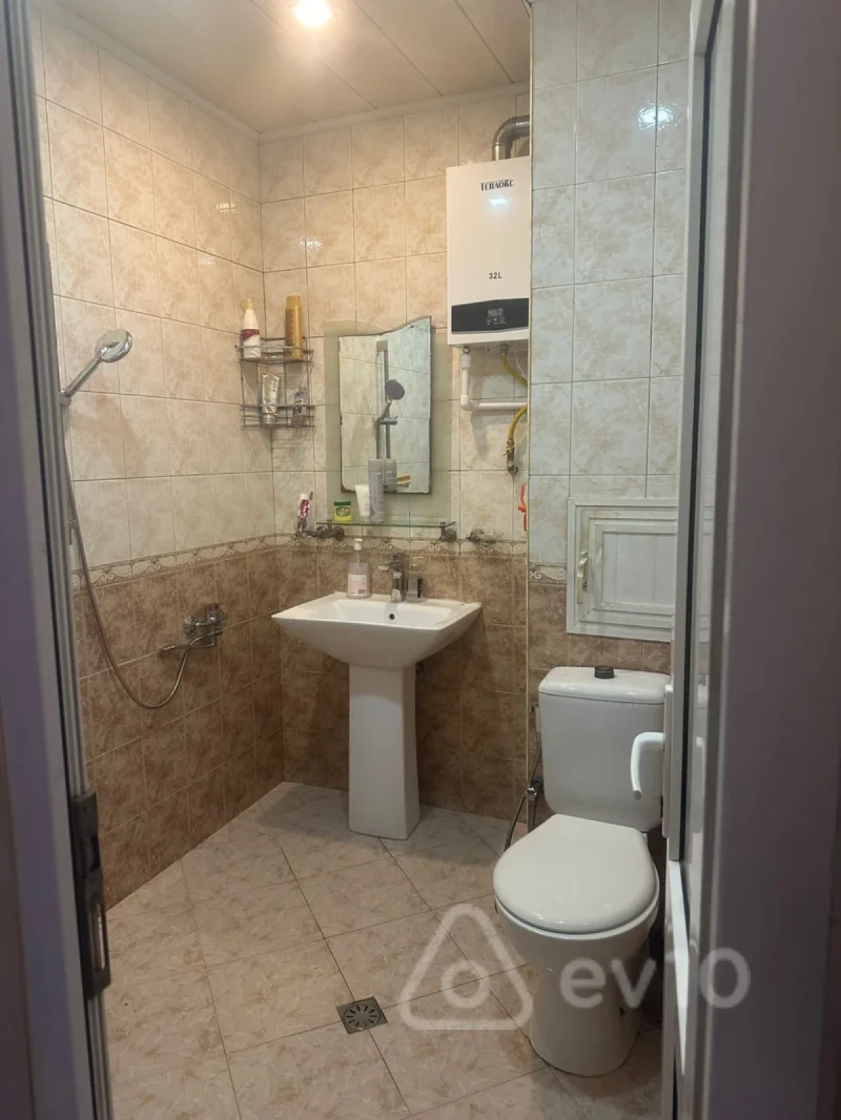 Kirayə verilir 2 otaqlı həyət evi 34 m²