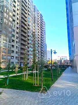 Kirayə verilir 2 otaqlı yeni tikili 50 m²