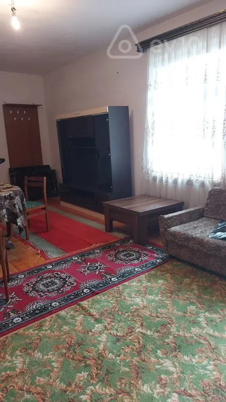 Kirayə verilir 2 otaqlı həyət evi 50 m²