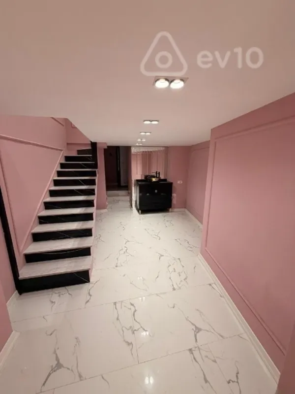 Kirayə verilir mənzil 100 m²