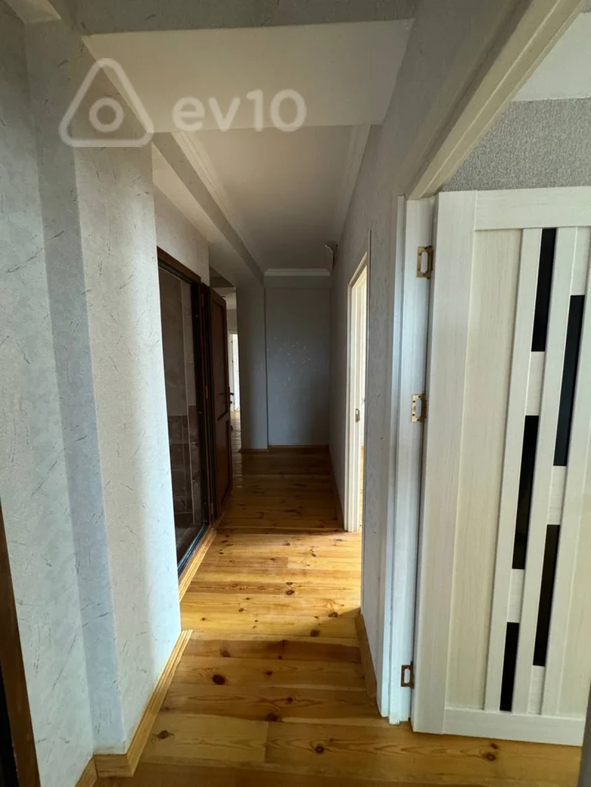 Satılır 4 otaqlı yeni tikili 110 m²