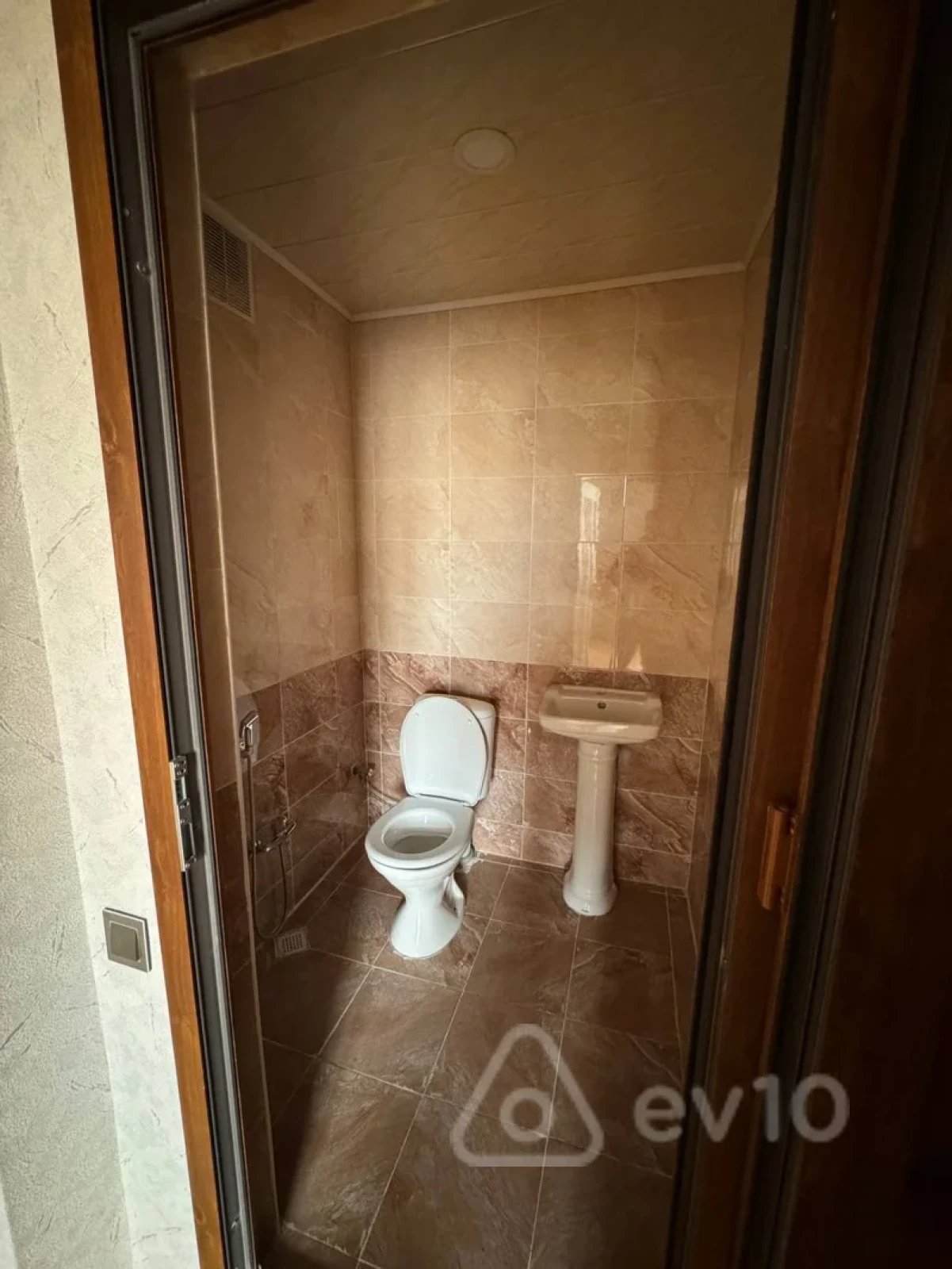 Satılır 4 otaqlı yeni tikili 110 m²