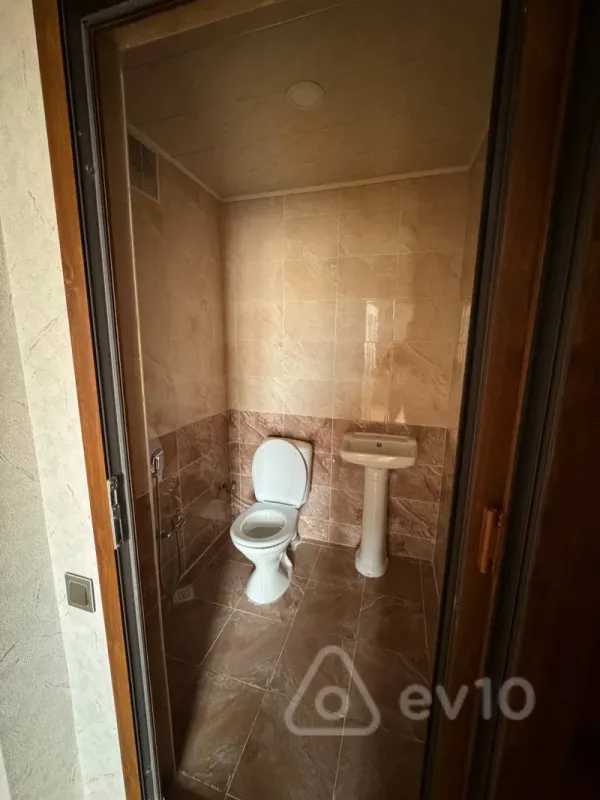 Satılır 4 otaqlı yeni tikili 110 m²