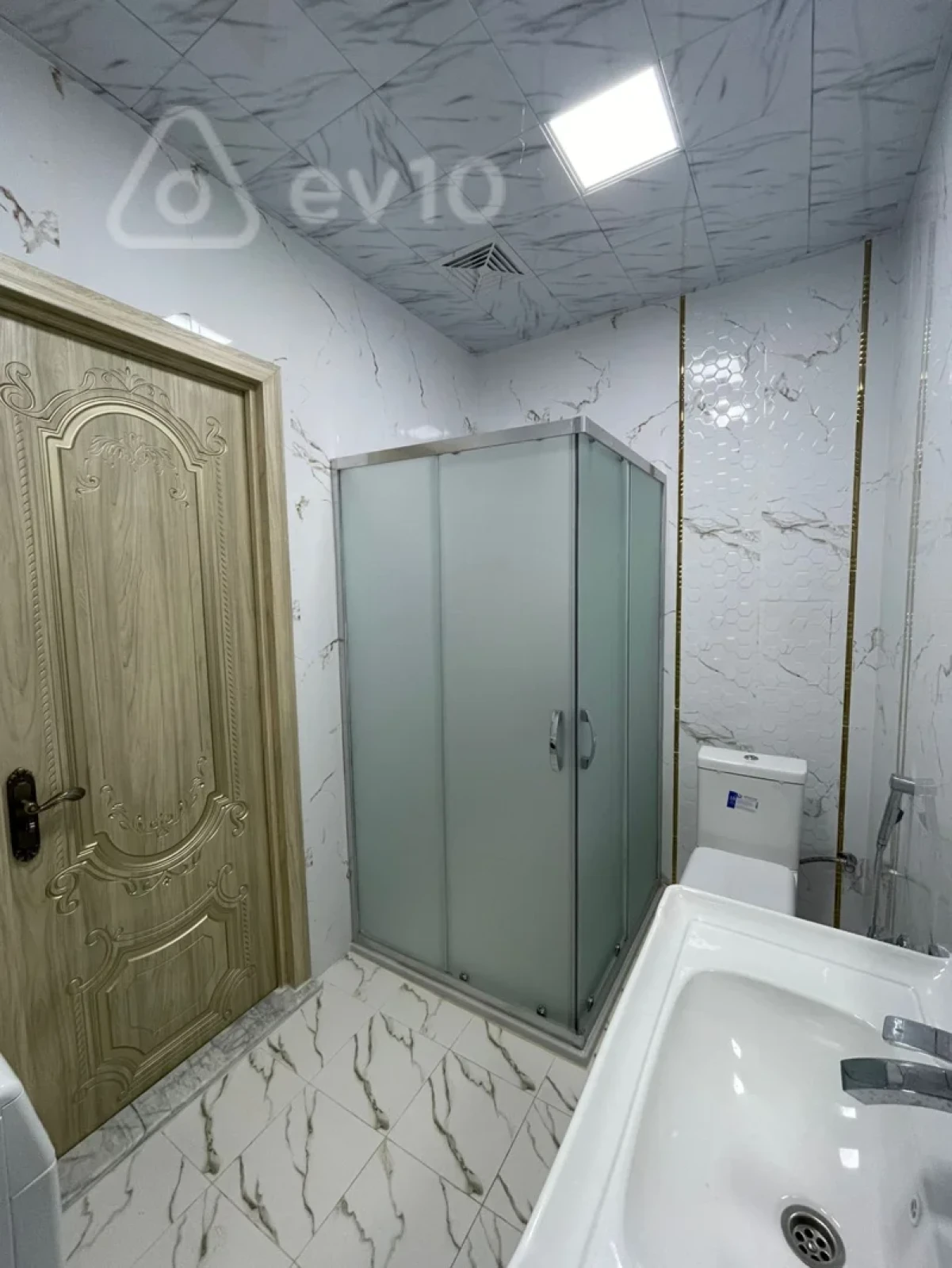 Kirayə verilir 3 otaqlı yeni tikili 107 m²