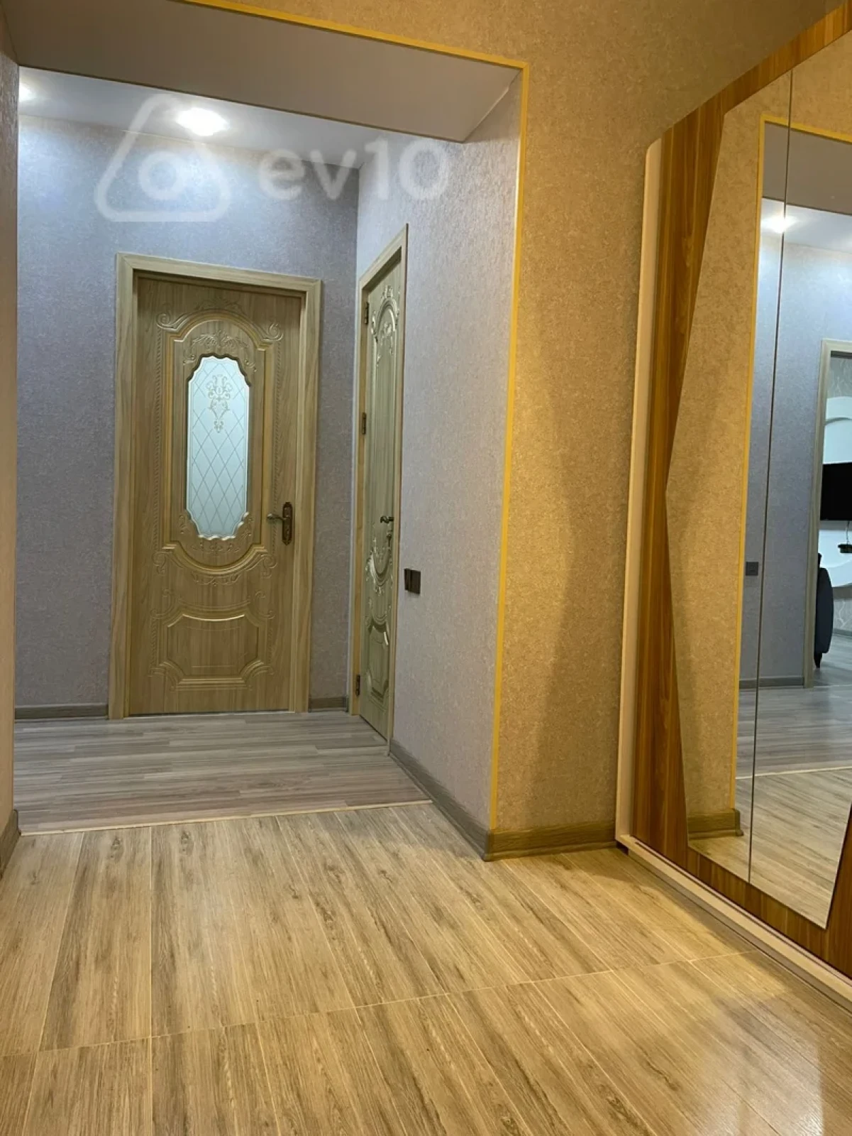 Kirayə verilir 3 otaqlı yeni tikili 107 m²