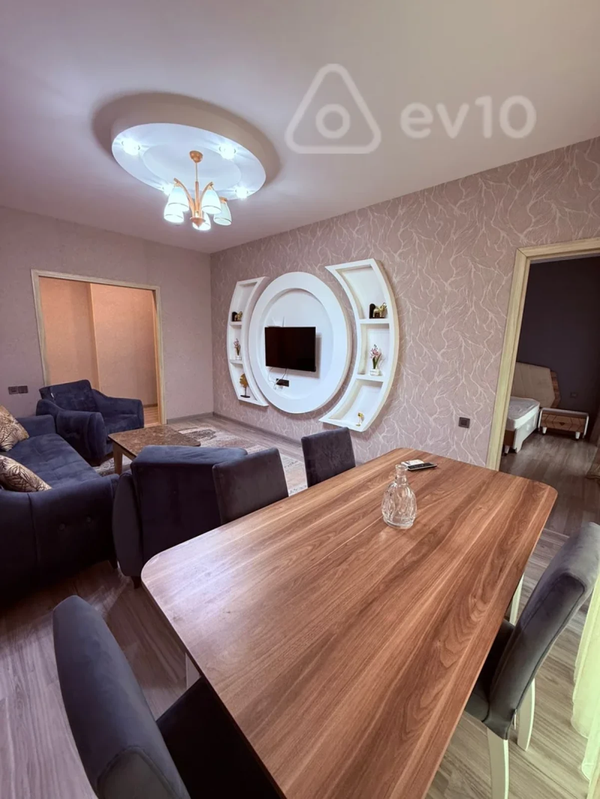 Kirayə verilir 3 otaqlı yeni tikili 107 m²