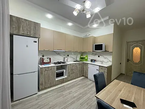 Kirayə verilir 3 otaqlı yeni tikili 107 m²