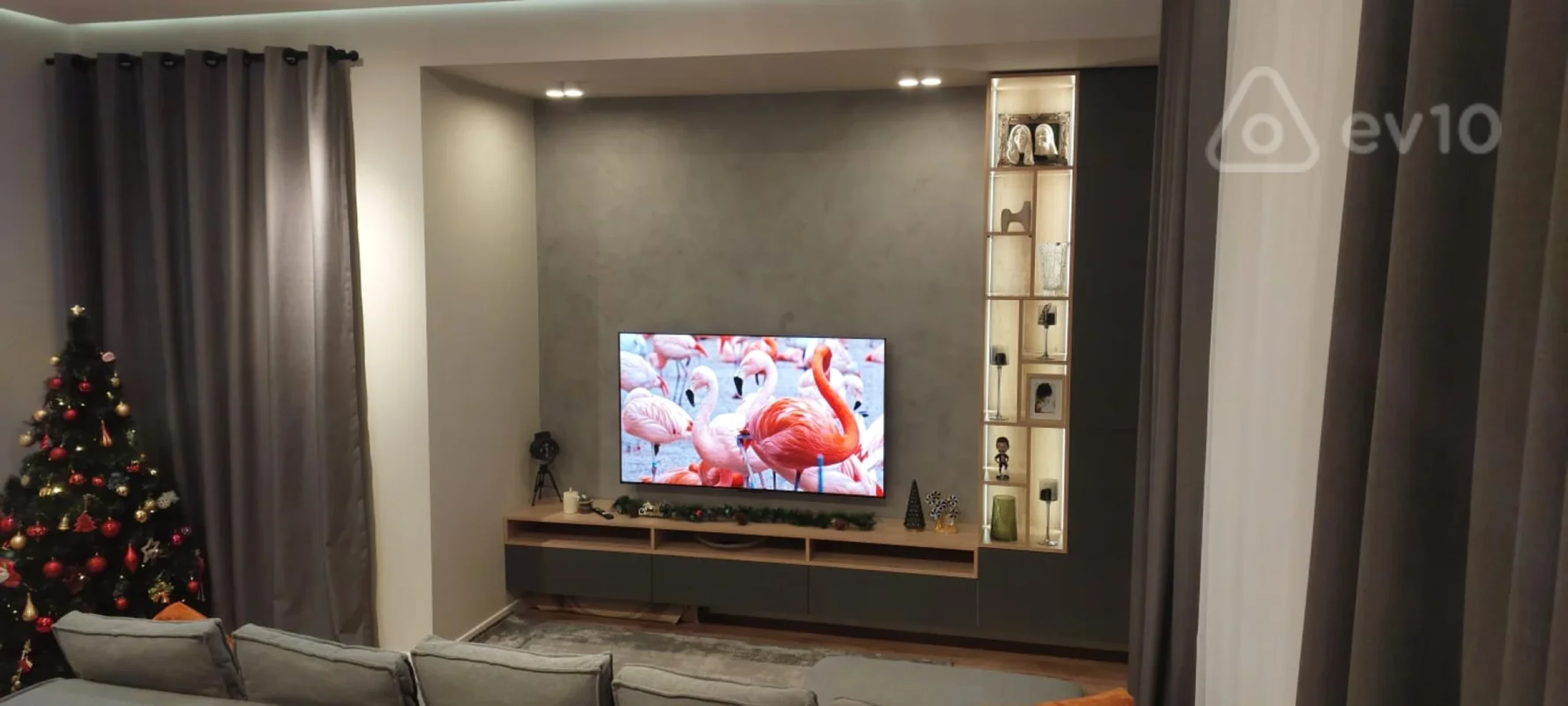 Satılır 3 otaqlı yeni tikili 130 m²