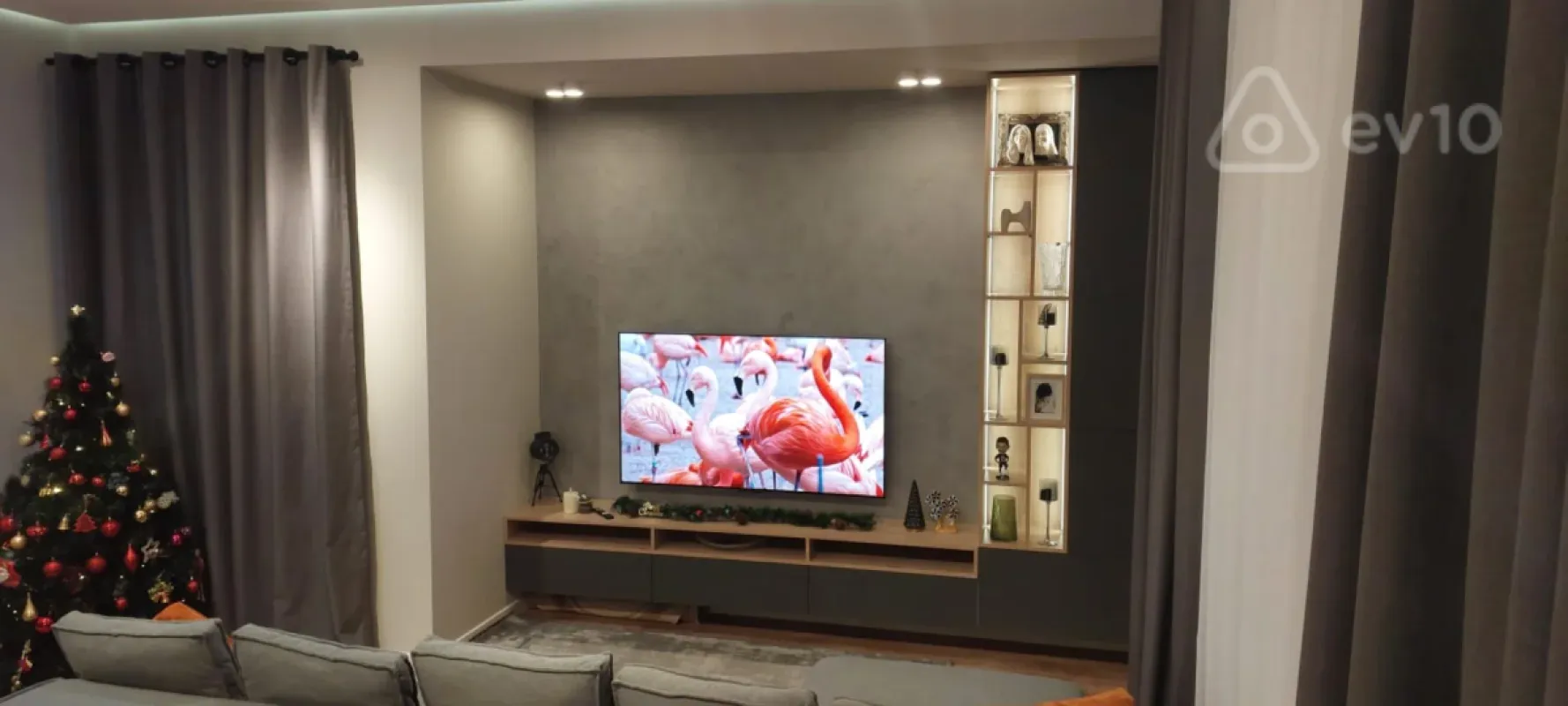 Satılır 3 otaqlı yeni tikili 130 m²