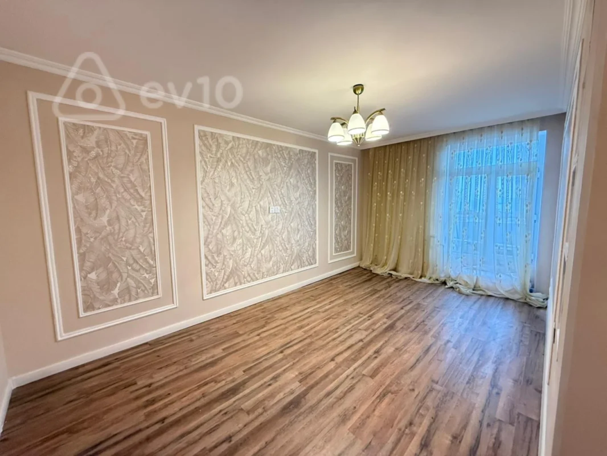 Satılır 2 otaqlı köhnə tikili 46 m²